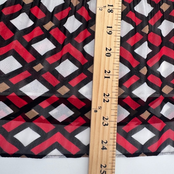 Chicos Top Women XL Red Long Sleeve Cold Shoulder Sheer Pleated Diamond Pattern - Picture 14 of 15